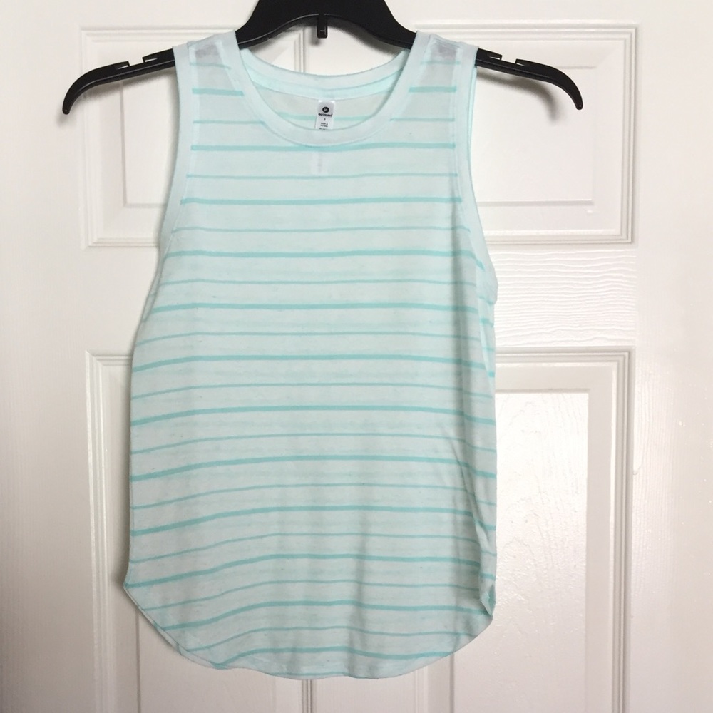 Women’s top. Size small